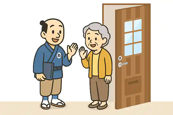 助さんが笑顔でおばあさんの家を訪問する様子（週1回ペースの訪問サポート）